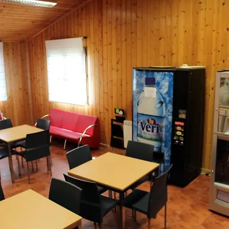 El Bosque De Los Suenos - Cabanas En El Bierzo Camping Cubillos del Sil