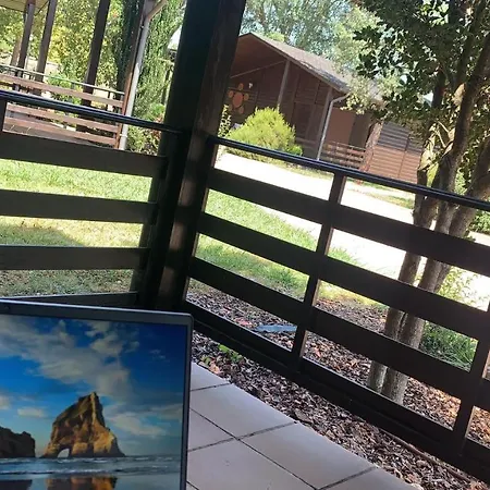 Camping El Bosque De Los Suenos - Cabanas En El Bierzo