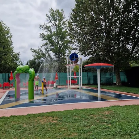 Bungalow, El Bosque De Suenos Camping 4*